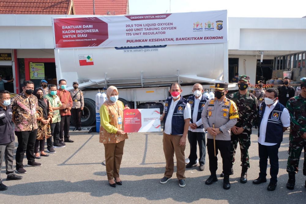 20,5 Ton Liquid Oksigen Bantuan Kadin dan OJK Didistribusikan ke Sejumlah RS di Pekanbaru