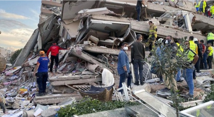 Di Tengah Ketegangan, Prancis Tawarkan Bantuan ke Turki Usai Gempa