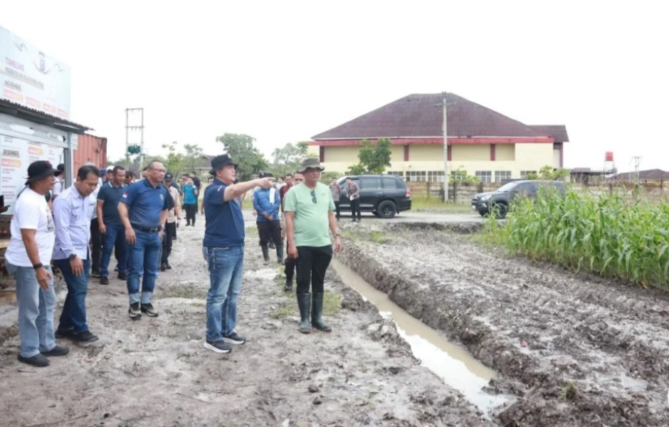 Kapolda Riau Tinjau Lahan Ketahanan Pangan di Kampar