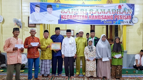 Wabup Meranti Gelar Safari Ramadhan dan Silahturahmi Bersama Masyarakat Rangsang Pesisir