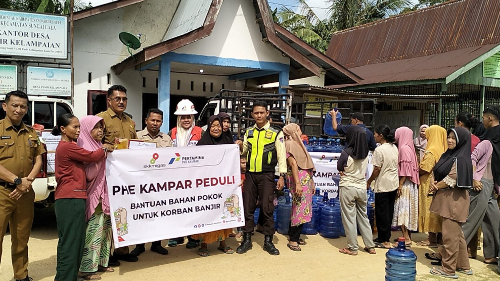 Banjir Tak Kunjung Surut, PHE Kampar Salurkan Bantuan Bagi 5 Desa Di Inhu
