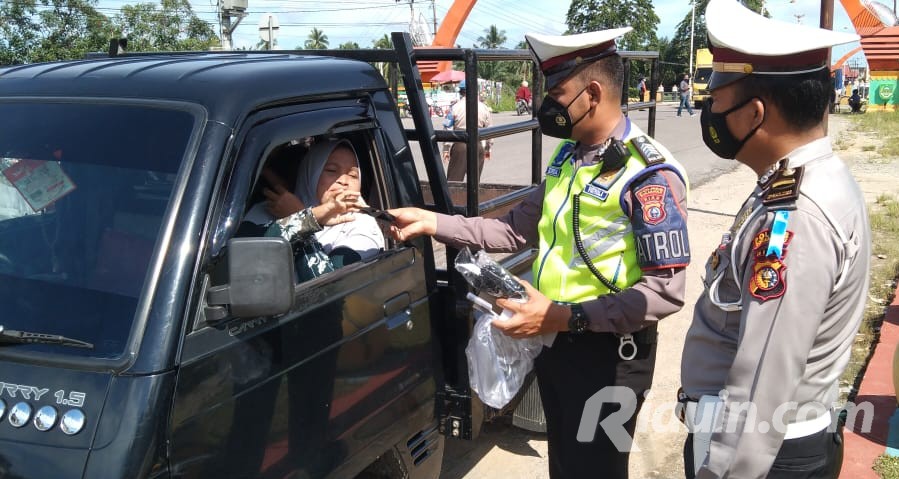 Hari Pertama Operasi Lancang Kuning, Polres Rohul Sanksi Peringatan 58 Pengendara