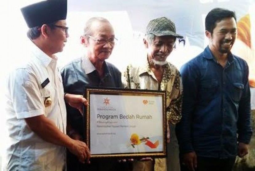 Rumah Zakat Bantu Renovasi Rumah Warga di Malang