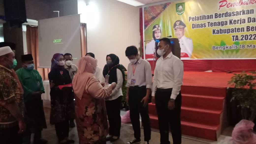 Tingkatkan Kualitas SDM, Disnaker Bengkalis Buka Pelatihan Kompetensi Pencari Kerja
