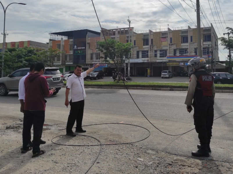 Dua Siswa Jadi Korban Jeratan Kabel Melintang di Tengah Jalan