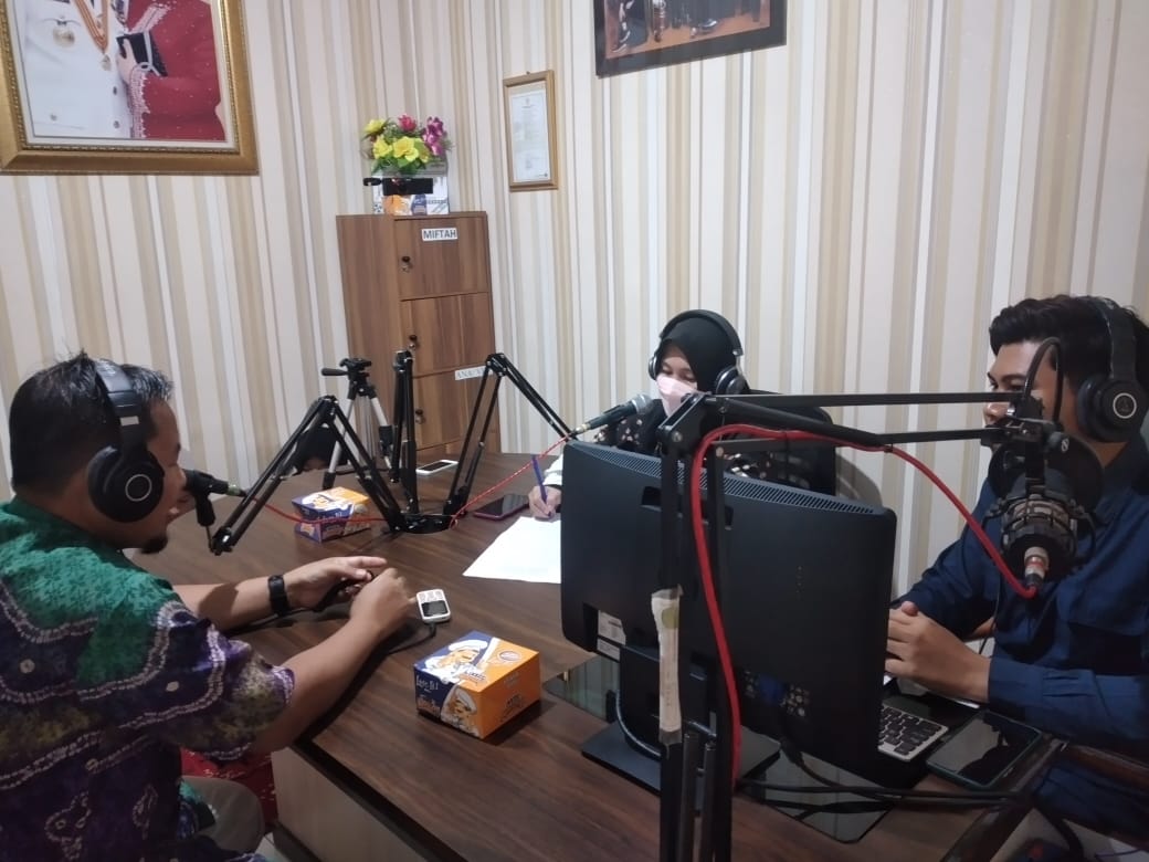 Bual-bual Sehat Tim PKRS RSUD Puri Husada-Gemilang FM Radio Bahas Cegah Kanker Serviks