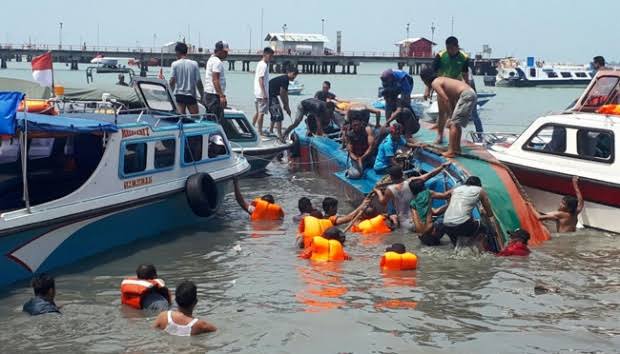 Speedboat Tabrak Pompong di Tembilahan, Kapten Kapal dan 3 Penumpang Tewas