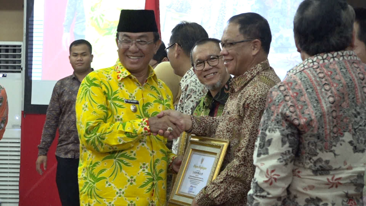 Bupati Inhil Hadirkan Pelaku Industri Kelapa Sebagai Peserta