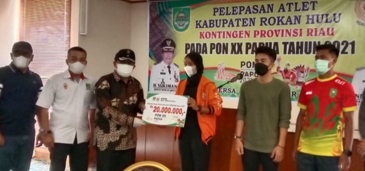 Lepas 5 Atlet Asal Rohul Ikuti PON Papua, Bupati Sukiman: Tetap Semangat, Semoga Meraih Prestasi