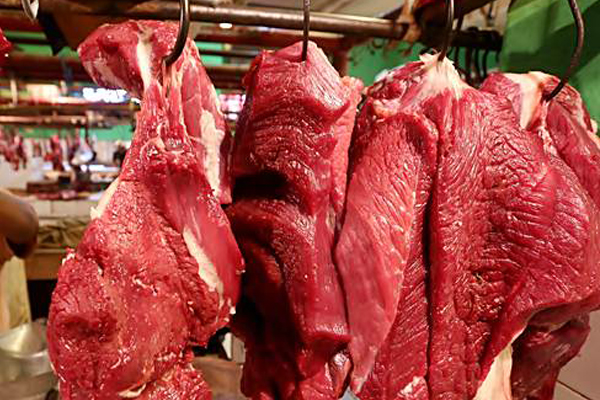 Jelang Ramadan, Harga Daging Sapi di Pasar Tradisional Pekanbaru Tembus Rp130 Ribu per kilogram