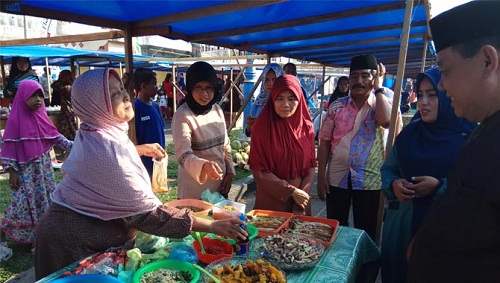 Bupati Rohul  Buka Pasar Ramadan di Pasar Lama